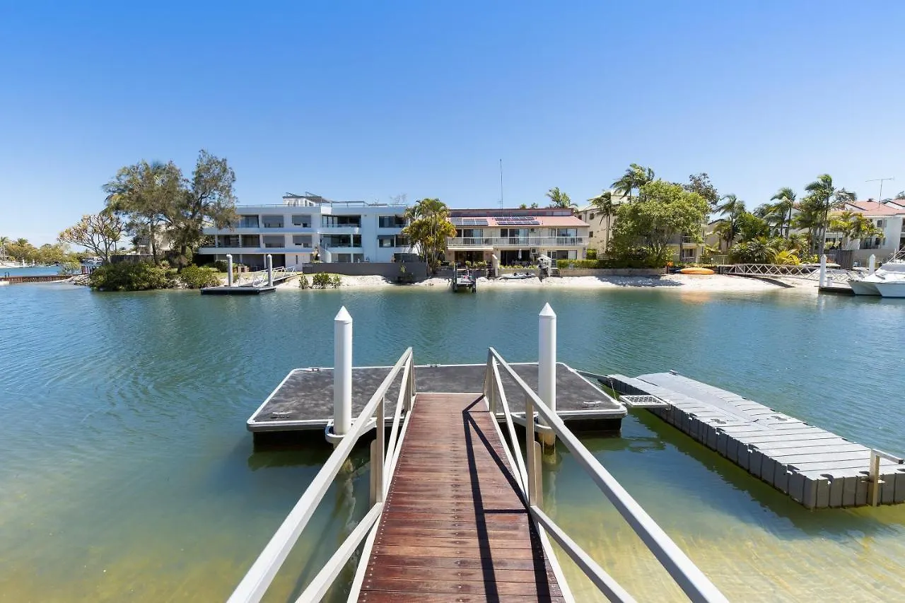 24 Cooran Court, Noosa Heads Villa Holiday home